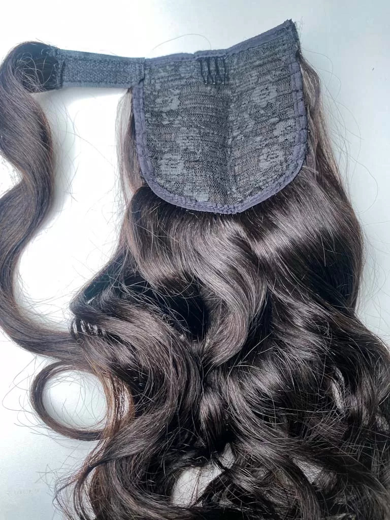 Extension de fausse queue de cheval ondulée –